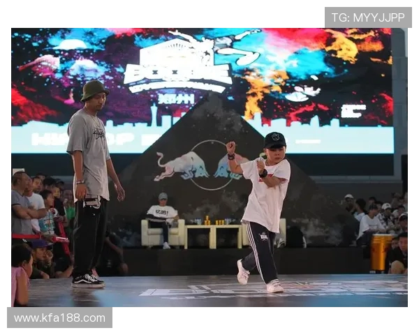 街舞评论：北京街舞队在挑战中展现实力与成长的反击之路