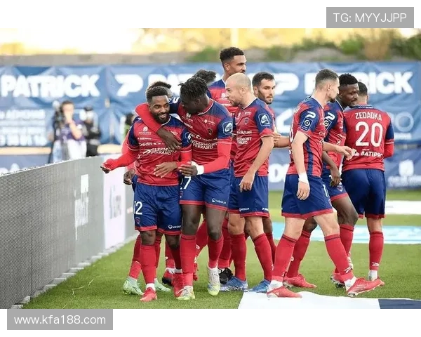 法乙精彩对决尼姆主场迎战欧塞尔期待激烈较量