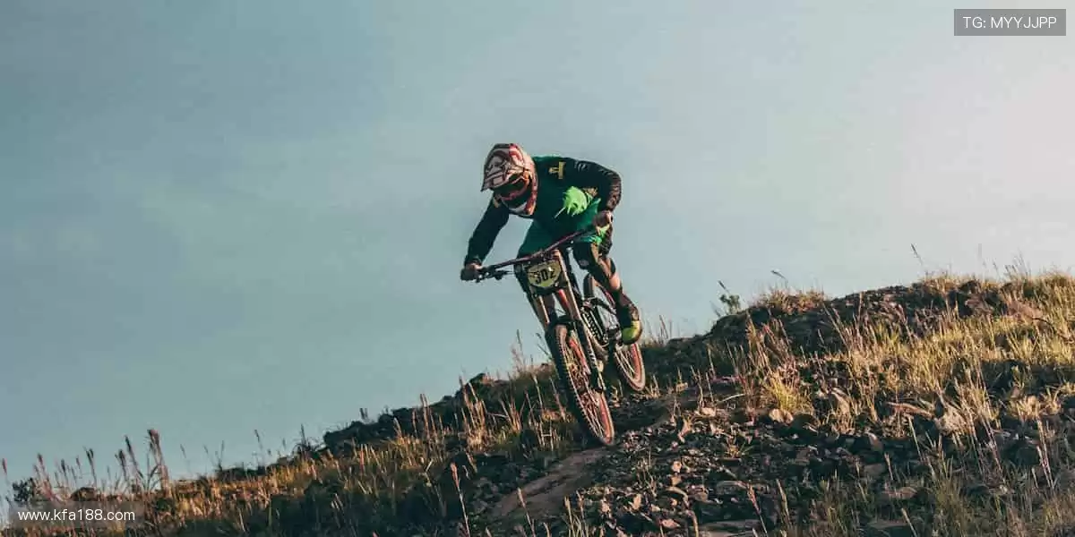 🎮互动直播，弹幕狂欢！🎉参与竞猜，赢取丰厚赛事好礼！